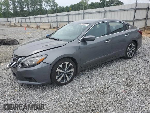 2017 Nissan Altima SR z VIN 1N4AL3AP7HC136120, wystawiony jako Copart lot #57295125 z przebiegiem 84 300 mil mil oraz Szkoda całkowita • Salvage title. Historia ofert i sprzedaży dostępna na DreamBid. Obrazek 1.