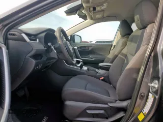 2019 Toyota RAV4 LE with VIN 2T3H1RFV4KC027080, listed as a Copart auction lot 60912315 with 39,445 mi miles and Salvage title. Bid and sale history available at DreamBid. Image 7.