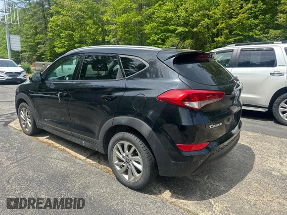 2016 Hyundai Tucson SE z VIN KM8J3CA43GU145854, wystawiony jako Copart lot #59172555 z przebiegiem 221 398 mil mil oraz Czysty tytuł • Clean title. Historia ofert i sprzedaży dostępna na DreamBid. Obrazek 3.