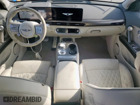 2024 Genesis GV60 z VIN KMUKEDSB3RU021508, wystawiony jako Copart lot #50765525 z przebiegiem 2 849 mil mil oraz Nie do naprawy • Non repairable. Historia ofert i sprzedaży dostępna na DreamBid. Obrazek 8.