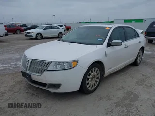 2011 Lincoln MKZ Hybrid with VIN 3LNDL2L37BR766056, listed as a IAAI auction lot 41603709 with 274,176 mi miles. Bid and sale history available at carsss.com. Image 2.