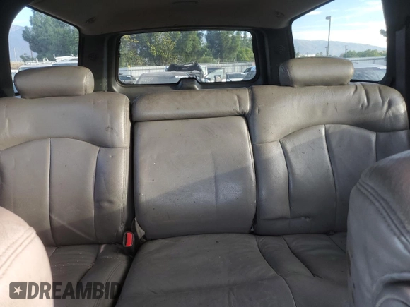 2000 Chevrolet Suburban LT with VIN 3GNEC16T5YG189571, listed as a Copart auction lot 77704644 with 280,021 mi miles and Clean Title. Bid and sale history available at carsss.com. Image 10.