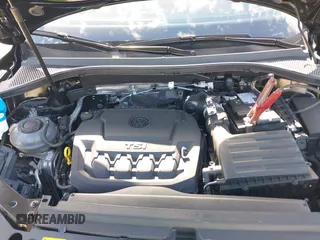 2024 Volkswagen Tiguan SE z VIN 3VV3B7AX8RM192033, wystawiony jako IAAI lot #41568271 z przebiegiem 2 851 mil mil oraz . Historia ofert i sprzedaży dostępna na DreamBid. Obrazek 10.