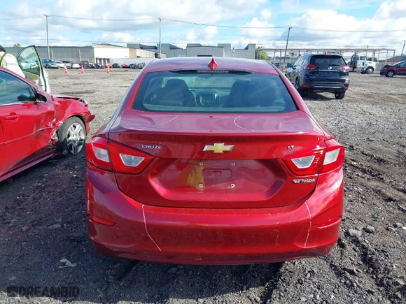 2018 Chevrolet Cruze LT with VIN 1G1BE5SM5J7111572, listed as a IAAI auction lot 40446309 with NaN miles. Bid and sale history available at carsss.com. Image 16.