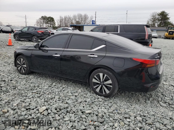 2019 Nissan Altima 2.5 SL with VIN 1N4BL4EVXKC166688, listed as a Copart auction lot 48361385 with 129,520 mi miles and Salvage Title. Bid and sale history available at carsss.com. Image 2.