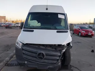 2021 Mercedes-Benz Sprinter Cargo with VIN W1Y4EBHY9MT057970, listed as a IAAI auction lot 38416320 with 32,055 mi miles and . Bid and sale history available at carsss.com. Image 12.