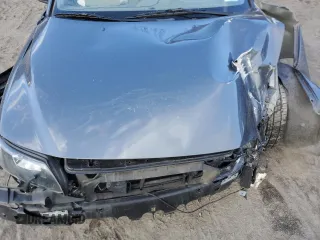2004 Volvo V70 с VIN YV1SJ59H242410833, выставлен на аукционе Copart как лот 44961915 с пробегом Не указан миль и Списание • Salvage title. История ставок и продаж доступна на DreamBid. Изображение 11.