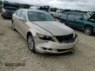 2010 Lexus LS 460 z VIN JTHBL1EF3A5097331, wystawiony jako Copart lot #62844135 z przebiegiem Nie podano mil oraz Szkoda całkowita • Salvage title. Historia ofert i sprzedaży dostępna na DreamBid. Obrazek 13.