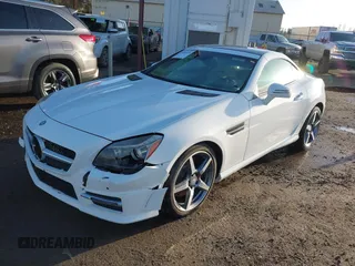 2015 Mercedes-Benz SLK-Class SLK 250 with VIN WDDPK4HA8FF111565, listed as a IAAI auction lot 41091420 with 37,873 mi miles. Bid and sale history available at carsss.com. Image 18.