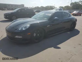 2013 Porsche Panamera S Hybrid with VIN WP0AD2A72DL045316, listed as a Copart auction lot 68858444 with 127,368 mi miles and Clean Title. Bid and sale history available at carsss.com. Image 1.