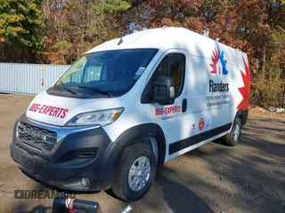 2024 Ram ProMaster Cargo Tradesman with VIN 3C6LRVDG6RE125555, listed as a IAAI auction lot 40639262 with 18 mi miles and . Bid and sale history available at DreamBid. Image 17.