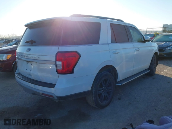 2022 Ford Expedition XLT with VIN 1FMJU1HT6NEA50257, listed as a IAAI auction lot 41147441 with 48,479 mi miles. Bid and sale history available at carsss.com. Image 4.