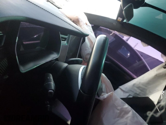 2017 Tesla Model X 90D z VIN 5YJXCBE21HF054304, wystawiony jako Copart lot #48428795 z przebiegiem Nie podano mil oraz Czysty tytuł • Clean title. Historia ofert i sprzedaży dostępna na DreamBid. Obrazek 9.