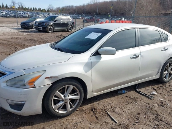 2014 Nissan Altima 2.5 S with VIN 1N4AL3AP6EC266207, listed as a IAAI auction lot 41776786 with NaN miles. Bid and sale history available at carsss.com. Image 12.