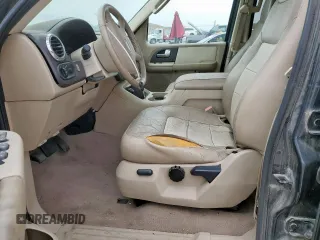 2004 Ford Expedition Eddie Bauer z VIN 1FMPU17L24LB21282, wystawiony jako Copart lot #47621325 z przebiegiem 206 534 mil mil oraz Czysty tytuł • Clean title. Historia ofert i sprzedaży dostępna na DreamBid. Obrazek 7.