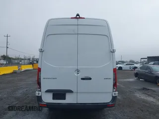 2022 Mercedes-Benz Sprinter Cargo with VIN W1Y40CHY4NT094656, listed as a IAAI auction lot 41038339 with 76,599 mi miles. Bid and sale history available at carsss.com. Image 17.