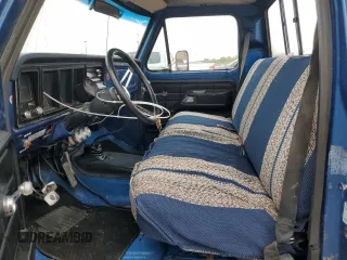 1976 Ford F-150 z VIN F15YPC50769, wystawiony jako Copart lot #56647675 z przebiegiem 4 501 mil mil oraz Czysty tytuł • Clean title. Historia ofert i sprzedaży dostępna na DreamBid. Obrazek 7.