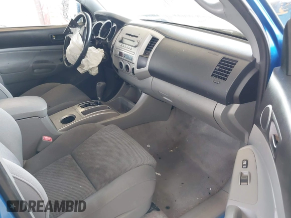 2008 Toyota Tacoma with VIN 3TMMU52N88M005869, listed as a IAAI auction lot 41472831 with 49,064 mi miles and . Bid and sale history available at DreamBid. Image 5.
