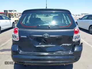 2006 Toyota Matrix STD with VIN 2T1KR32E46C622253, listed as a IAAI auction lot 42040286 with 186,594 mi miles and . Bid and sale history available at carsss.com. Image 16.