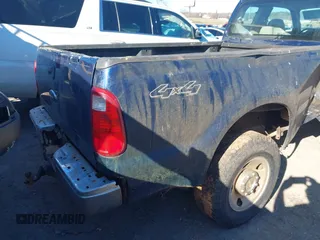 2008 Ford Super Duty F-250 SRW XL with VIN 1FTSX21548EE40960, listed as a IAAI auction lot 41203594 with 184,736 mi miles. Bid and sale history available at carsss.com. Image 4.