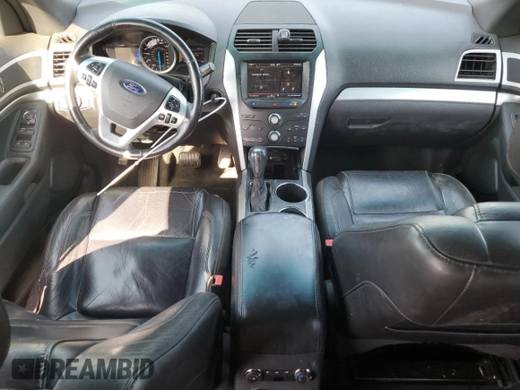 2013 Ford Explorer XLT z VIN 1FM5K7D80DGA67439, wystawiony jako Copart lot #58418705 z przebiegiem 152 299 mil mil oraz Szkoda całkowita • Salvage title. Historia ofert i sprzedaży dostępna na DreamBid. Obrazek 8.