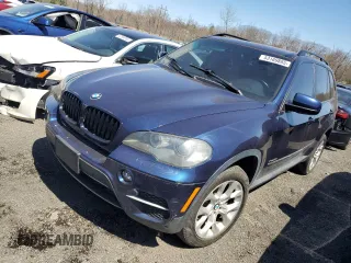 2011 BMW X5 35i with VIN 5UXZV4C55BL409215, listed as a Copart auction lot 53169885 with 166,012 mi miles and Clean Title. Bid and sale history available at carsss.com. Image 1.