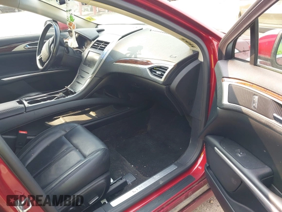 2016 Lincoln MKZ Hybrid with VIN 3LN6L2LUXGR631548, listed as a IAAI auction lot 42370491 with 121,041 mi miles and . Bid and sale history available at DreamBid. Image 5.