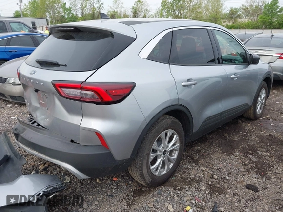 2023 Ford Escape Active with VIN 1FMCU0GN7PUB09508, listed as a IAAI auction lot 42145236 with 22,376 mi miles and . Bid and sale history available at DreamBid. Image 4.