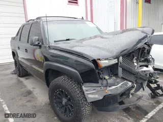 2006 Chevrolet Avalanche Z71 with VIN 3GNEK12Z36G216910, listed as a IAAI auction lot 41728722 with 90,006 mi miles. Bid and sale history available at carsss.com. Image 1.