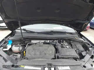 2019 Volkswagen Tiguan SE with VIN 3VV2B7AX2KM187217, listed as a IAAI auction lot 41937845 with 89,138 mi miles. Bid and sale history available at carsss.com. Image 10.