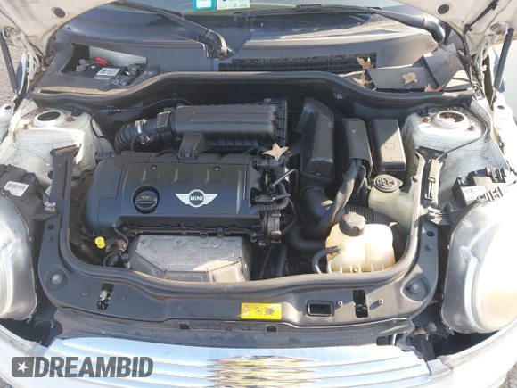 2013 MINI Hardtop with VIN WMWSU3C5XDT687396, listed as a IAAI auction lot 42669510 with 116,143 mi miles and . Bid and sale history available at DreamBid. Image 10.
