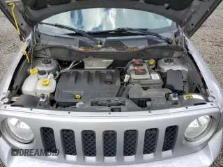 2015 Jeep Patriot Altitude z VIN 1C4NJRBB3FD426238, wystawiony jako Copart lot #58094965 z przebiegiem 107 969 mil mil oraz Szkoda całkowita • Salvage title. Historia ofert i sprzedaży dostępna na DreamBid. Obrazek 12.
