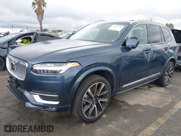 2023 Volvo XC90 Plus with VIN YV4062PN7P1958324, listed as a IAAI auction lot 41817230 with 9,094 mi miles. Bid and sale history available at carsss.com. Image 17.