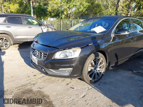 2017 Volvo S60 Inscription with VIN LYV402HK7HB130410, listed as a IAAI auction lot 41751317 with 97,339 mi miles. Bid and sale history available at carsss.com. Image 6.