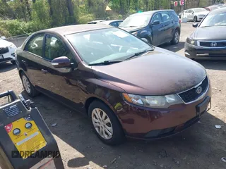 2010 Kia Forte EX z VIN KNAFU4A25A5295944, wystawiony jako IAAI lot #42167548 z przebiegiem 143 829 mil mil oraz . Historia ofert i sprzedaży dostępna na DreamBid. Obrazek 1.