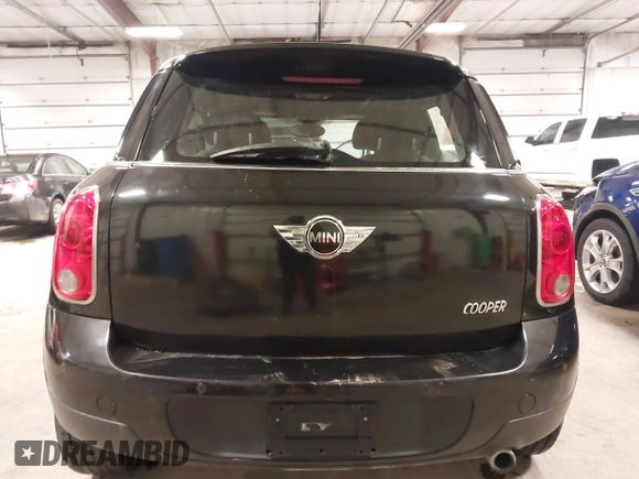 2012 MINI Countryman with VIN WMWZB3C53CWM05133, listed as a IAAI auction lot 41493309 with 114,412 mi miles and . Bid and sale history available at DreamBid. Image 17.