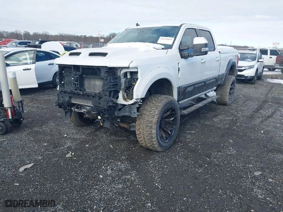 2019 Ford Super Duty F-250 SRW XL with VIN 1FT7W2BT5KEC16559, listed as a IAAI auction lot 41353855 with 158,988 mi miles. Bid and sale history available at carsss.com. Image 2.