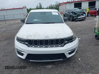 2023 Jeep Grand Cherokee Limited with VIN 1C4RJGBGXPC544537, listed as a IAAI auction lot 42421312 with 61,321 mi miles and . Bid and sale history available at DreamBid. Image 12.