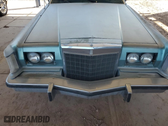 1979 Lincoln Continental with VIN 9Y89S644566, listed as a Copart auction lot 49553065 with 22,212 mi miles and Clean Title. Bid and sale history available at DreamBid. Image 11.