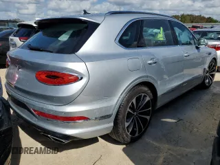 2021 Bentley Bentayga V8 z VIN SJAAM2ZV4MC034001, wystawiony jako Copart lot #78093424 z przebiegiem Nie podano mil oraz Szkoda całkowita • Salvage title. Historia ofert i sprzedaży dostępna na DreamBid. Obrazek 3.