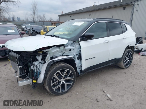 2024 Jeep Compass Limited with VIN 3C4NJDCN6RT140507, listed as a IAAI auction lot 41094559 with 6,494 mi miles and . Bid and sale history available at carsss.com. Image 18.