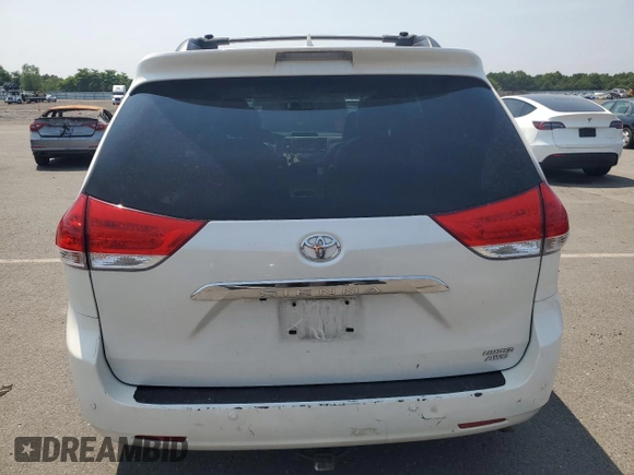 2013 Toyota Sienna XLE with VIN 5TDDK3DC2DS052055, listed as a Copart auction lot 89364395 with 219,670 mi miles and Non Repairable. Bid and sale history available at DreamBid. Image 6.