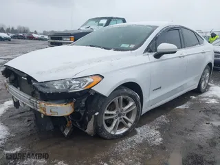 2018 Ford Fusion Hybrid SE with VIN 3FA6P0LU1JR172310, listed as a IAAI auction lot 41124028 with 149,982 mi miles. Bid and sale history available at carsss.com. Image 18.