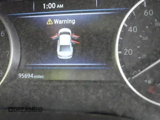 2020 Nissan Maxima Platinum z VIN 1N4AA6FV0LC380750, wystawiony jako IAAI lot #39946191 z przebiegiem 95 694 mil mil oraz . Historia ofert i sprzedaży dostępna na DreamBid. Obrazek 7.