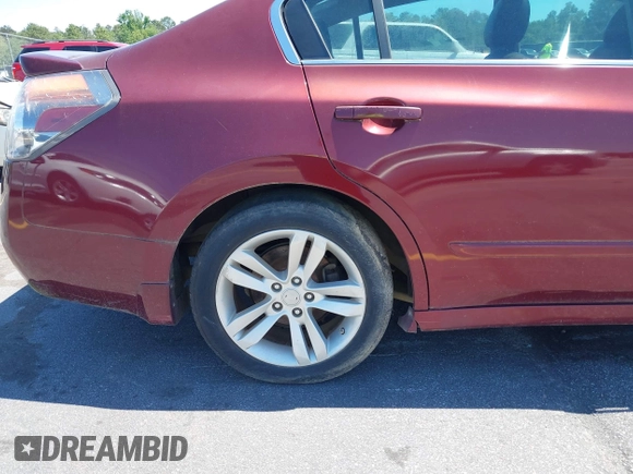 2010 Nissan Altima 3.5 SR with VIN 1N4BL2APXAN411116, listed as a IAAI auction lot 42122514 with 181,641 mi miles. Bid and sale history available at carsss.com. Image 13.