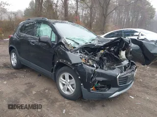 2019 Chevrolet Trax LT with VIN 3GNCJLSBXKL351117, listed as a IAAI auction lot 41923176 with 21,138 mi miles. Bid and sale history available at carsss.com. Image 1.