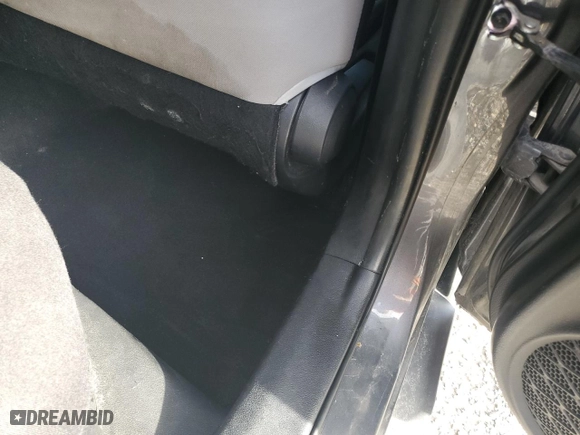 2019 Toyota Prius L Eco with VIN JTDKARFU1K3100517, listed as a Copart auction lot 73220164 with 419,699 mi miles and Salvage Title. Bid and sale history available at carsss.com. Image 13.