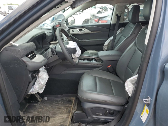 2025 Ford Explorer Active with VIN 1FMUK8DH1SGA07877, listed as a Copart auction lot 60504055 with Not provided miles and Clean title. Bid and sale history available at DreamBid. Image 7.