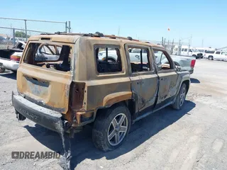 2010 Jeep Patriot Sport with VIN 1J4NF2GBXAD512702, listed as a IAAI auction lot 39616697 with Not Provided miles. Bid and sale history available at carsss.com. Image 4.