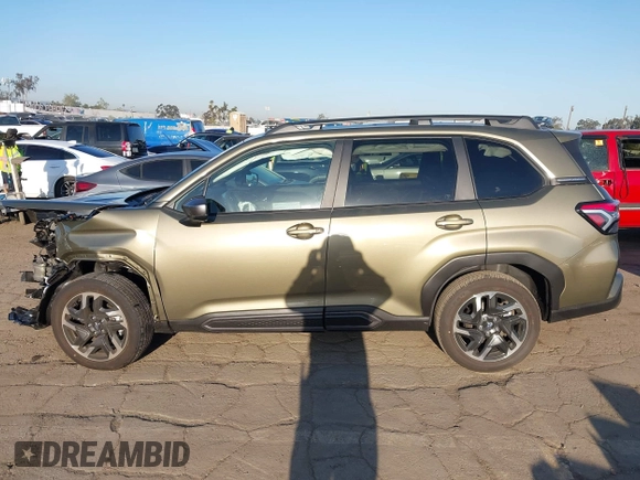 2025 Subaru Forester Limited z VIN JF2SLDRC1SH503014, wystawiony jako IAAI lot #41998336 z przebiegiem 1 448 mil mil oraz . Historia ofert i sprzedaży dostępna na DreamBid. Obrazek 13.
